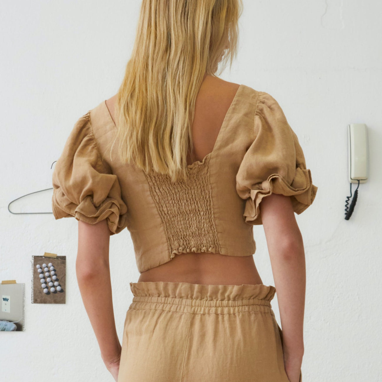 MAMA Long Beach Puff Sleeve Cropped Linen Blouse